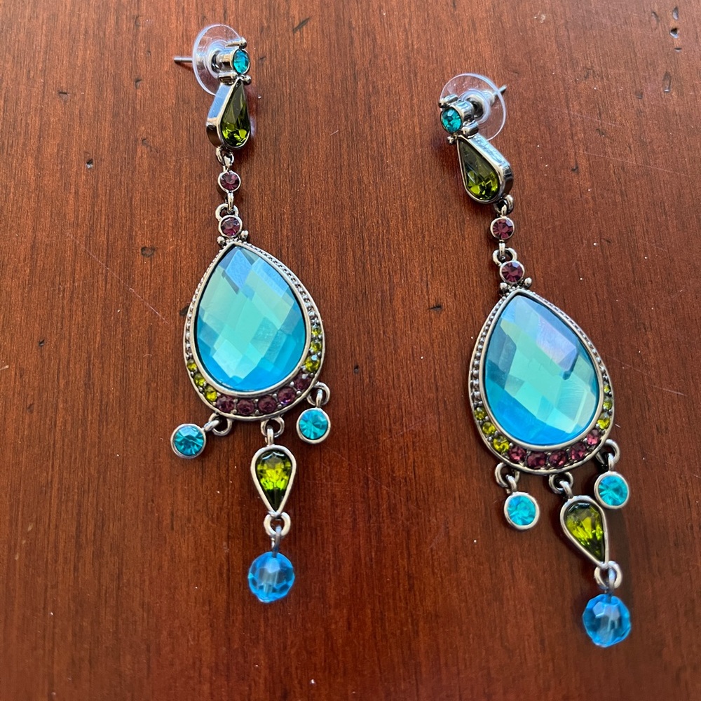 Vintage NIB Myrka Dangle Pierced Earrings